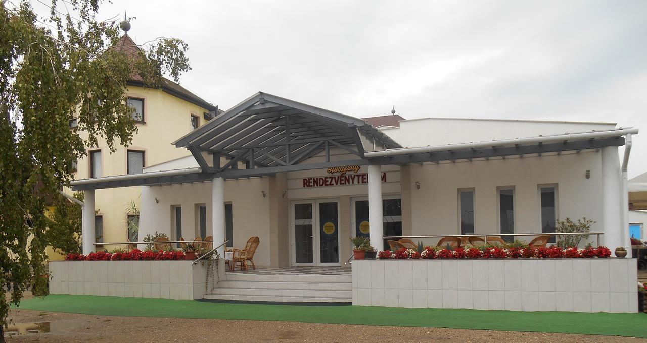 Holdfeny Hotel Forro Ngoại thất bức ảnh